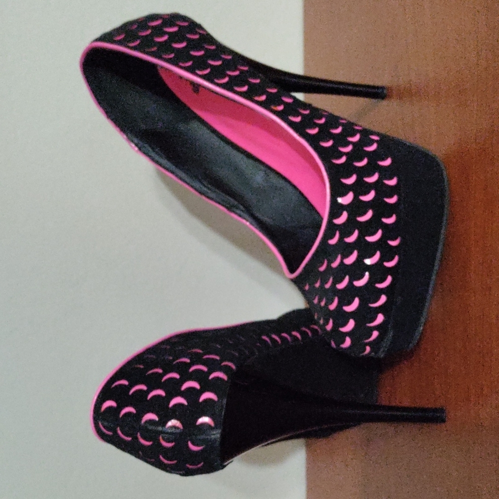Shiekh Stiletto 9.5